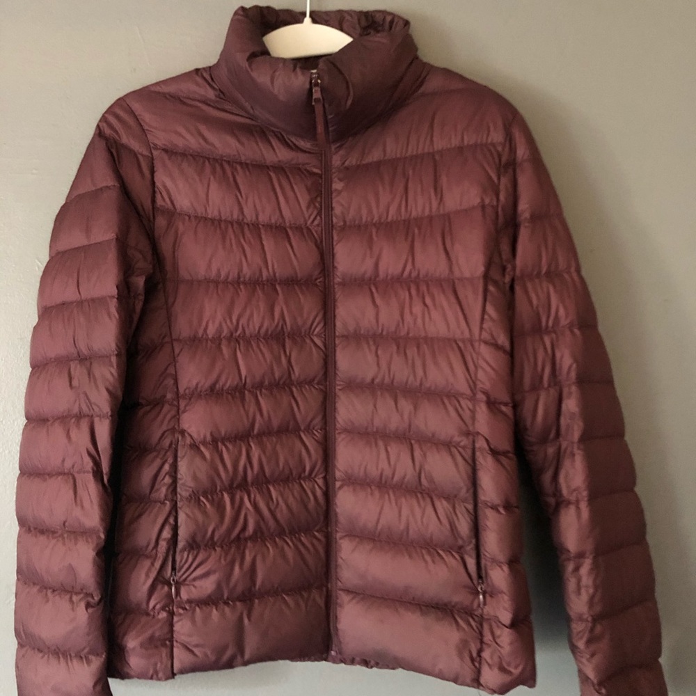 Uniqlo ultra light down packable puffer jacket